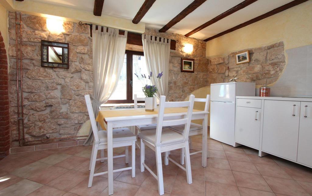 Apartments Midea 2 Rovinj Bilik gambar